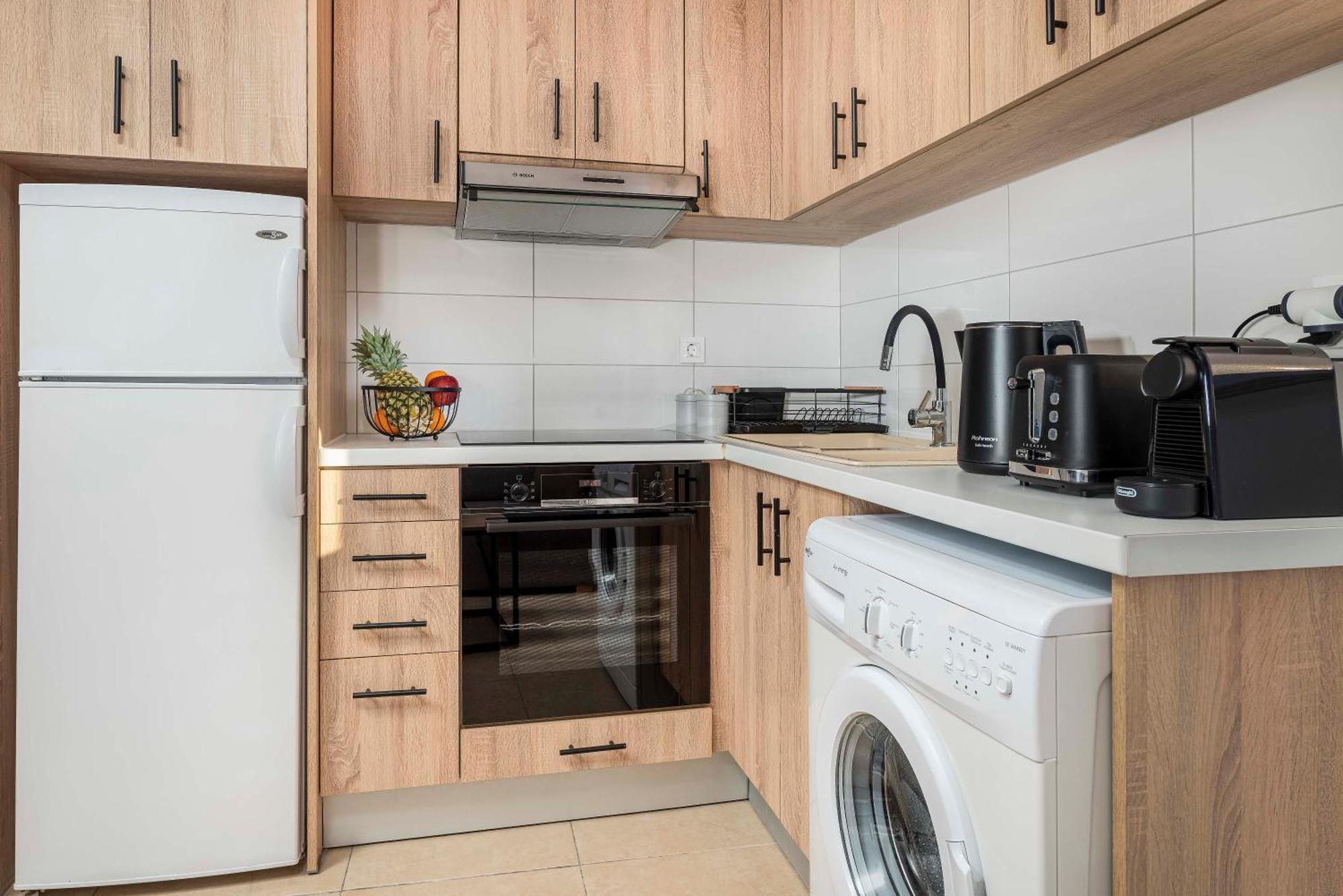Aeolos - 5 Min To Apartment