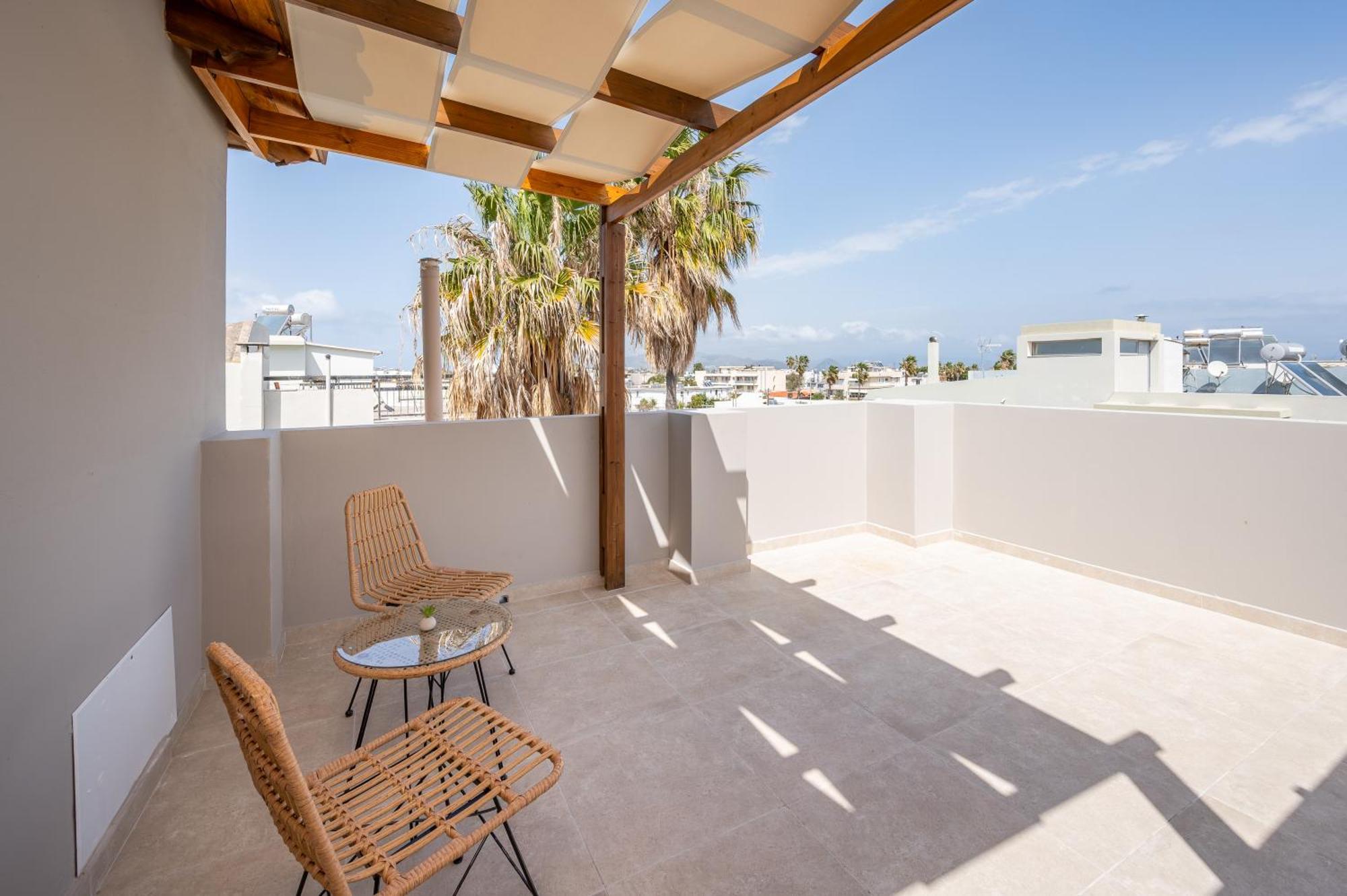 Aeolos - 5 Min To Apartment